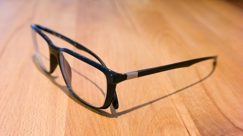 Zakup okularów w kosztach firmy